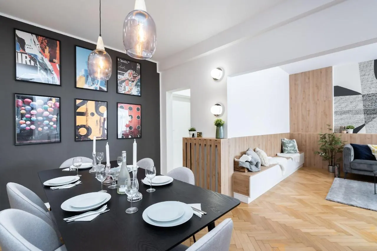 Qult - The Architect Apartment Bucharest